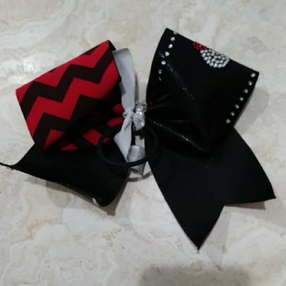 Cheerleading Summit Disney Mickey Bow - Picture 3 of 3